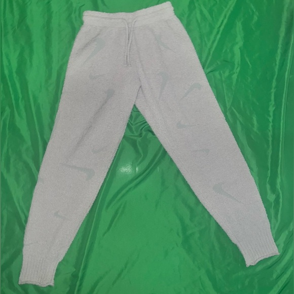 NWT Nike Phoenix Boulce High Waisted Logo Jade Joggers size Small - Picture 2 of 10